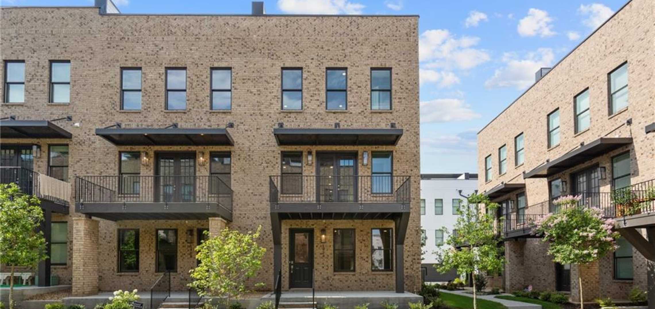 Now priced up to 840K (!), Bankhead townhomes eclipse halfsold